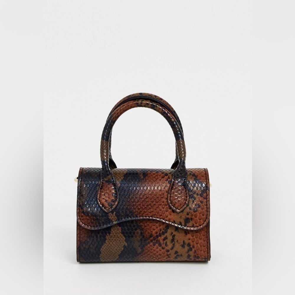 ‼️SALE‼️ Snake print grab bag mini purse clutch